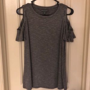 Bold Elements cold shoulder tee Medium
